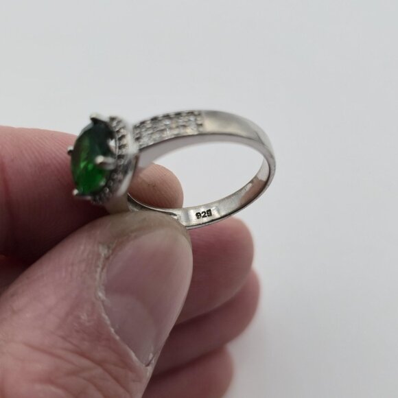 Size 7 Sterling Silver Green Cubic Zirconia Gem With Accents Ring A4137 - Picture 7 of 10